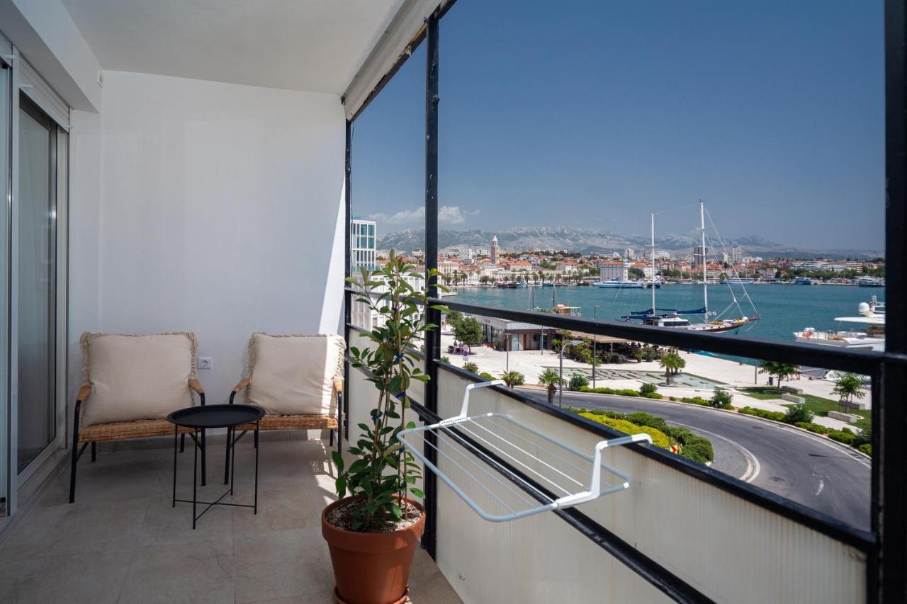 Sun And Sea Deluxe Apartments Split Exteriör bild